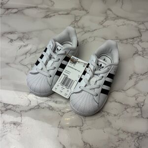 Kid’s Adidas Superstar 2 EL 1 IH8896 US Size 6K